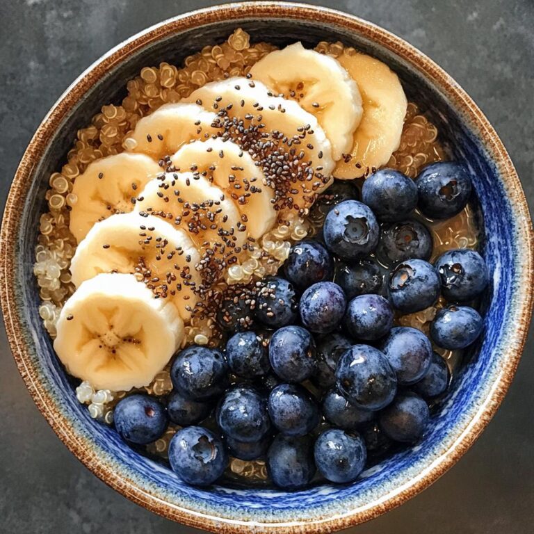 Healthy Quinoa Breakfast Bowl
