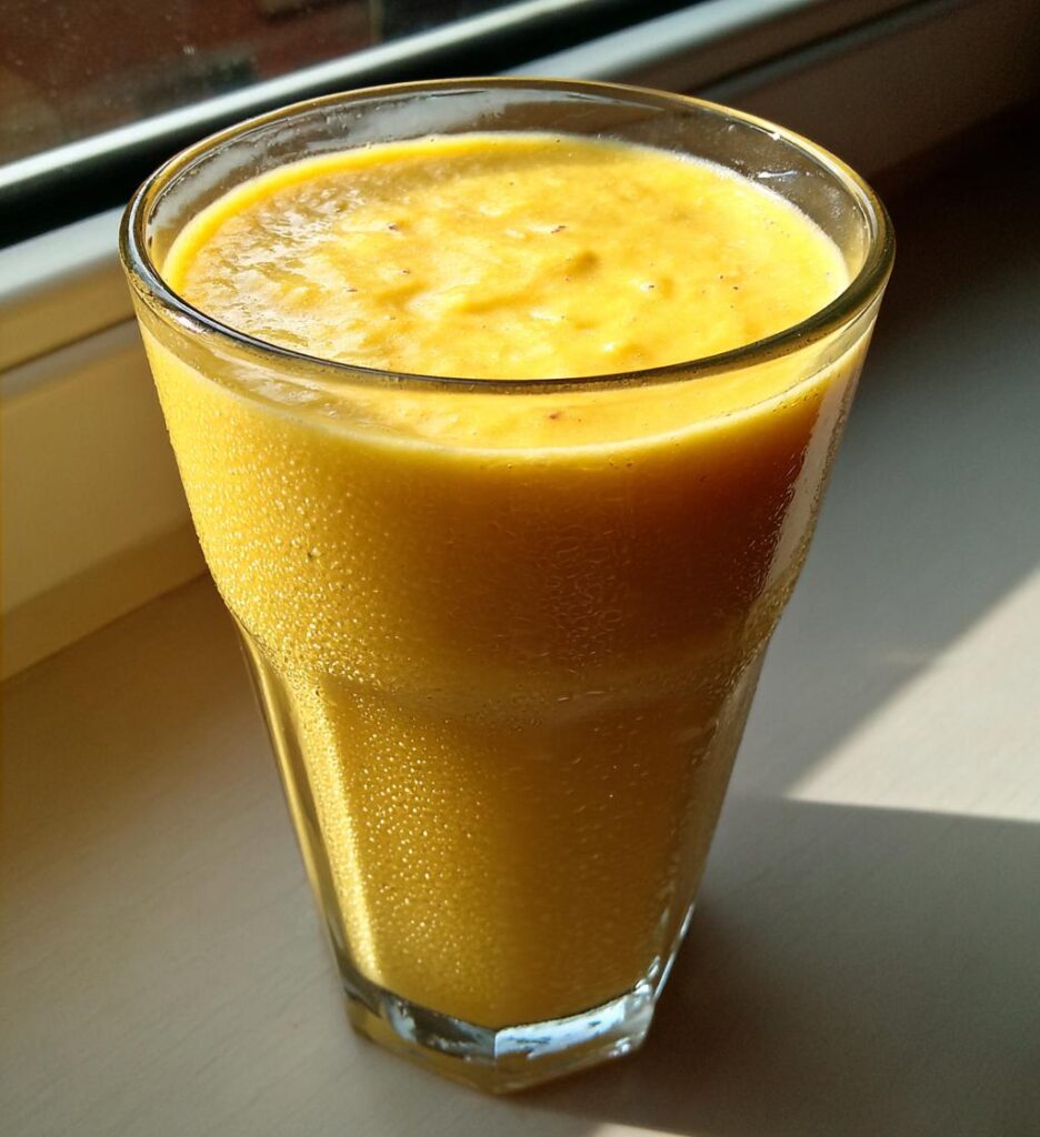 mango smoothie summer